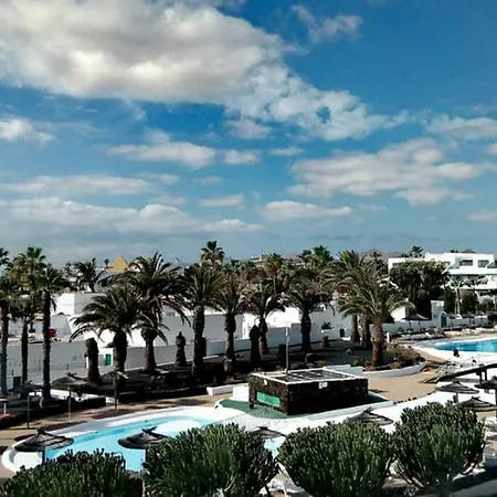Apartment Apartamento Entero 4 Plazas Con Piscina Costa Teguise